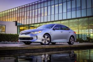 Kia Optima Plug-In Hybrid 2016 года (US)